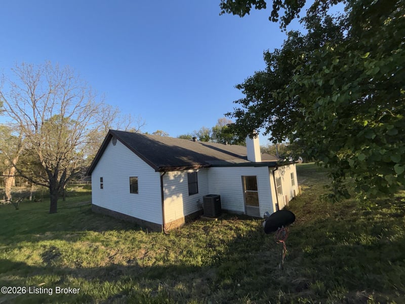 186 Blakemore Ln, Smithfield, KY 40068