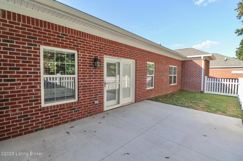 186 Bullitt Creek Dr #6, Shepherdsville, KY 40165