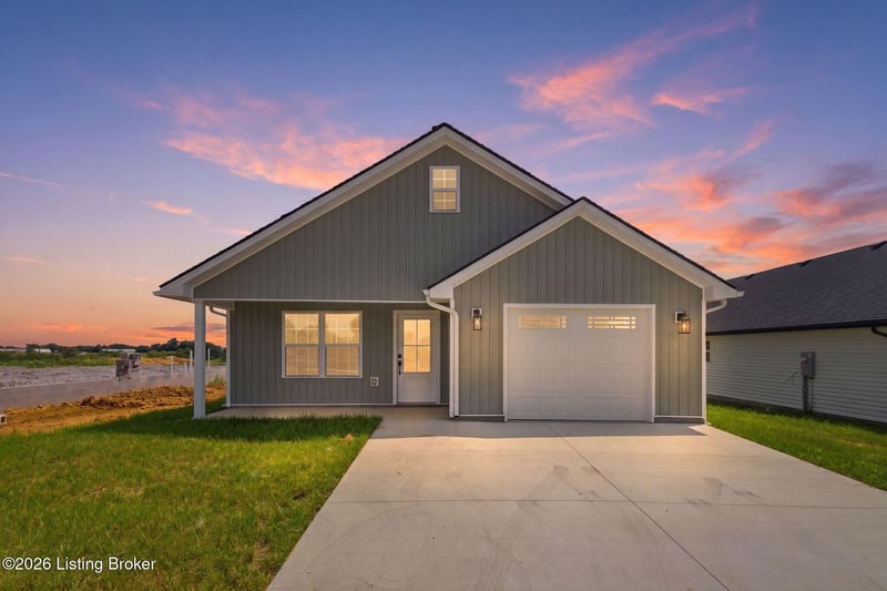 186 Charles Carr Dr, Harrodsburg, KY 40330