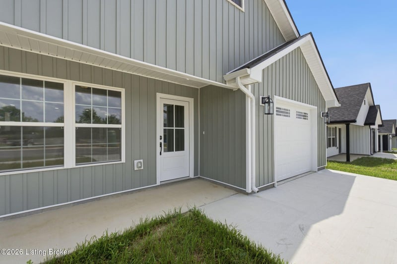 186 Charles Carr Dr, Harrodsburg, KY 40330