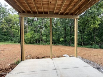 186 New Orleans Ct, Taylorsville, KY 40071