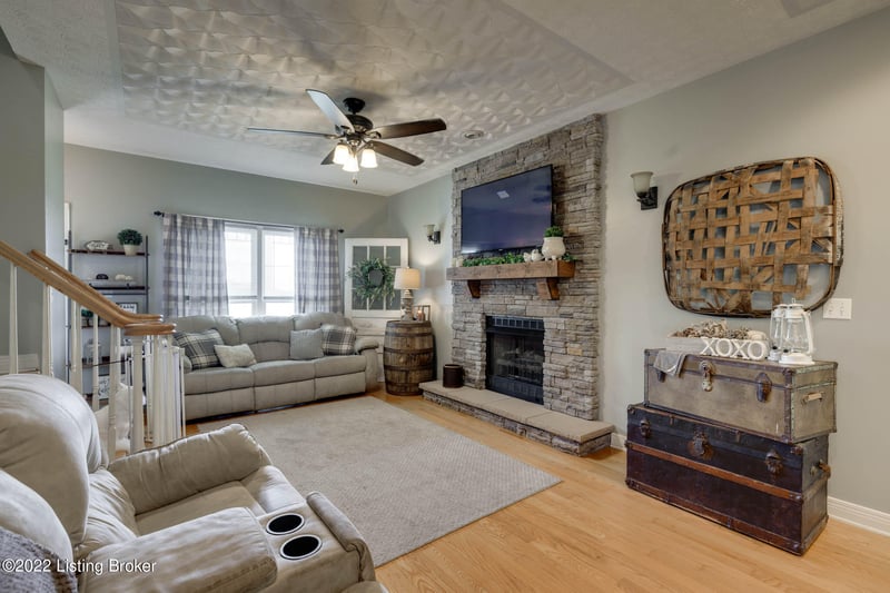 187 Pine Knob Rd, Caneyville, KY 42721