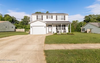 1889 S Woodland Dr, Radcliff, KY 40160