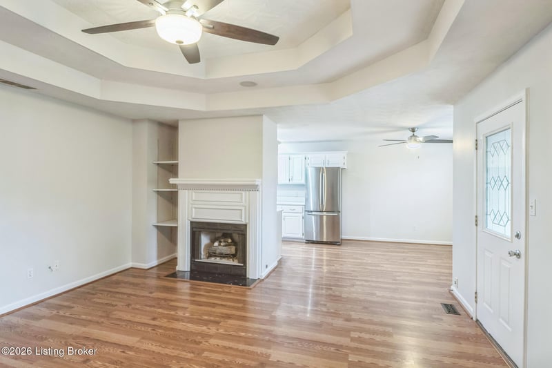 189 Cherokee Cir, Mt Washington, KY 40047