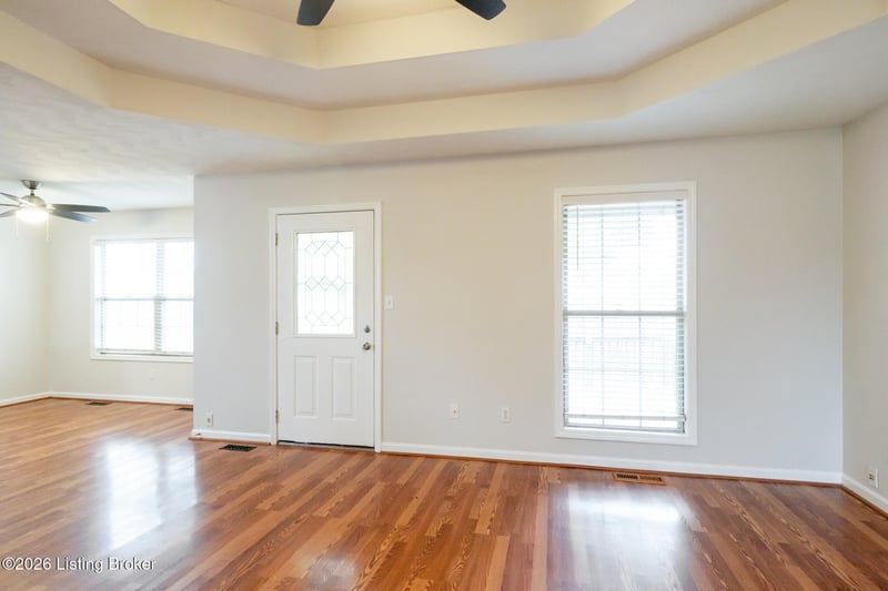 189 Cherokee Cir, Mt Washington, KY 40047