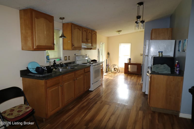 189 Pine Valley Dr, Shepherdsville, KY 40165