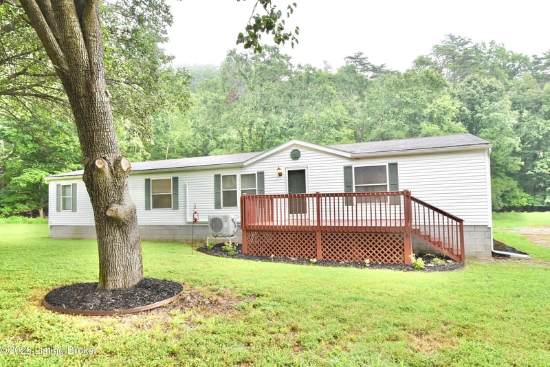 1891 Horsefly Hollow Rd, Lebanon Junction, KY 40150