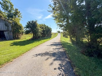 1900 Ritter Ln, Waddy, KY 40076