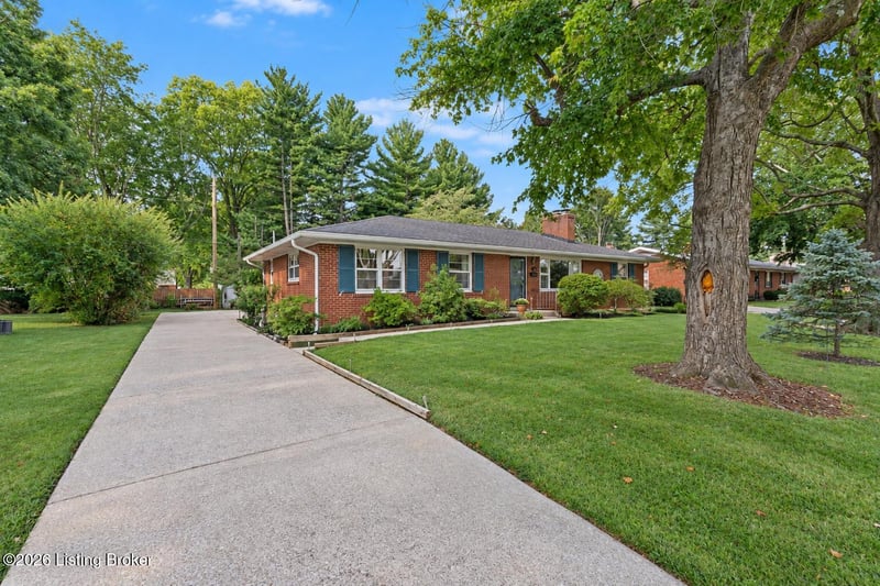 1902 Wesley Ave, Louisville, KY 40220