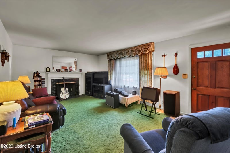 1903 Wesley Ave, Louisville, KY 40220