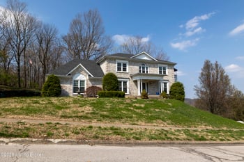 1908 Riva Ridge Rd, Louisville, KY 40214