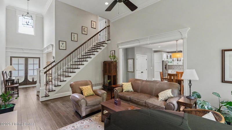 19120 Sturbridge Cir, Louisville, KY 40245