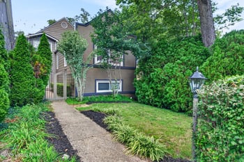 1915 Overlook Ter, Louisville, KY 40205