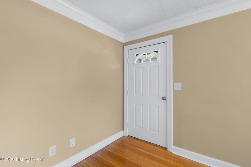 1917 Upper Hunters Tc, Louisville, KY 40216