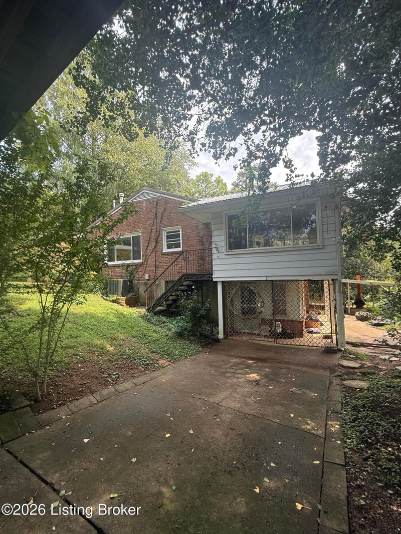 1918 Redleaf Dr, Briarwood, KY 40242