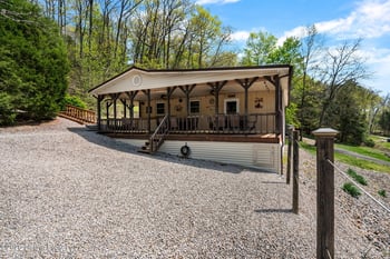 192 Ridgecrest Dr, Clarkson, KY 42726