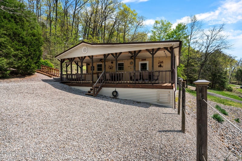 192 Ridgecrest Dr, Clarkson, KY 42726