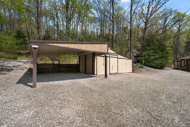 192 Ridgecrest Dr, Clarkson, KY 42726