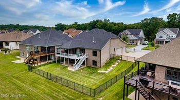 1922 Scenic Lakes Dr, Louisville, KY 40245