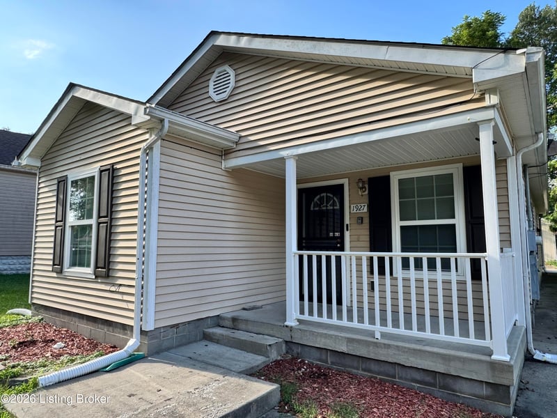 1927 Dubourg Ave, Louisville, KY 40216