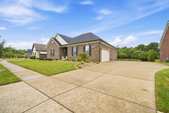 1928 Scenic Lakes Dr, Louisville, KY 40245