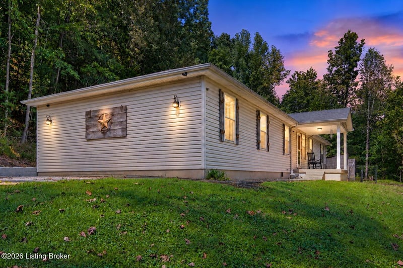 1931 Pitts Point Rd, Shepherdsville, KY 40165