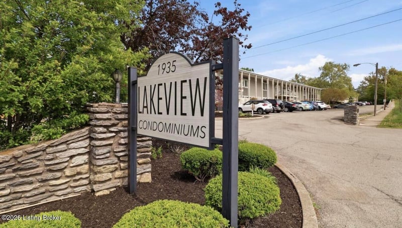 1935 Gardiner Ln #APT D48, Louisville, KY 40205