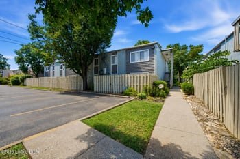 1935 Gardiner Ln #APT F89, Louisville, KY 40205