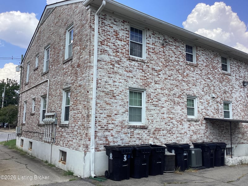 1936 Gardiner Ln, Louisville, KY 40205
