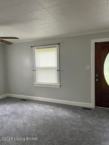 1938 Buechel Bank Rd, Louisville, KY 40218