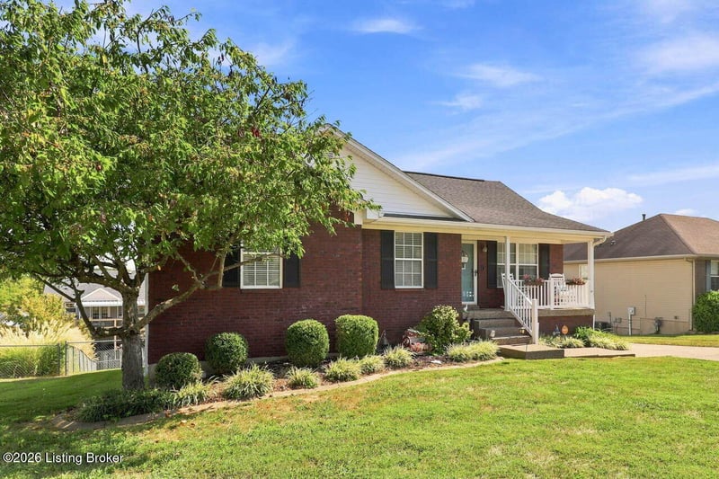 194 Holly Marie Dr, Mt Washington, KY 40047