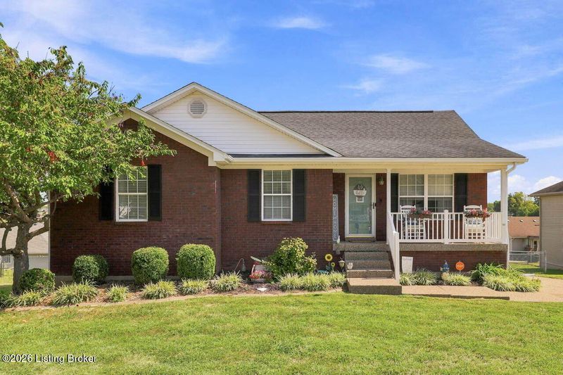 194 Holly Marie Dr, Mt Washington, KY 40047