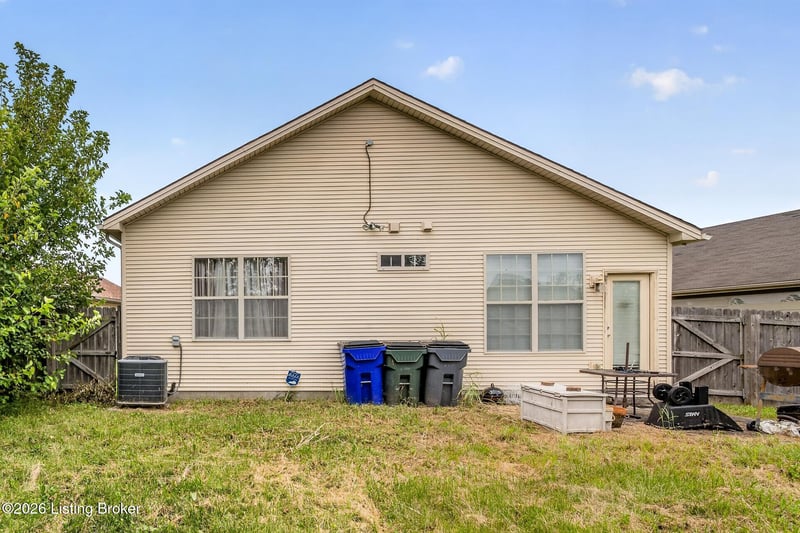 1941 Millbank Rd, Lexington, KY 40511