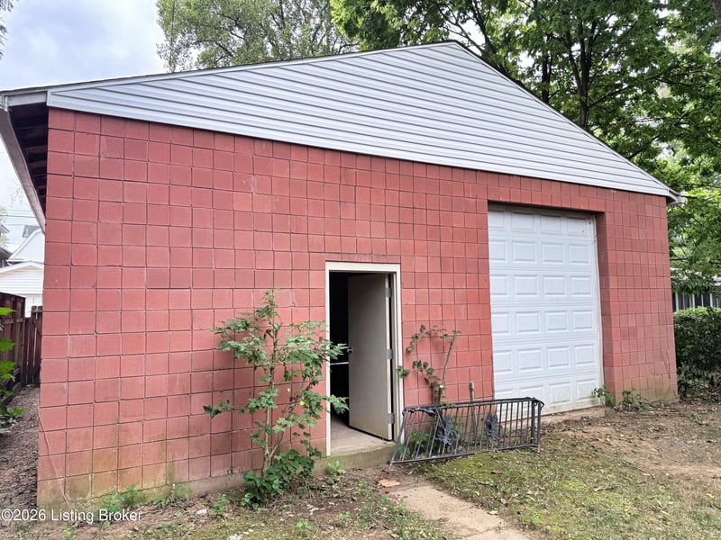 1950 Roanoke Ave, Louisville, KY 40205