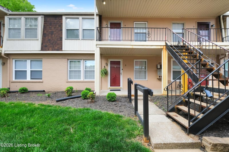 1954 Goldsmith Ln #3, Louisville, KY 40218