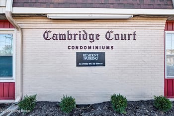 1962 Goldsmith Ln #APT 3, Louisville, KY 40218