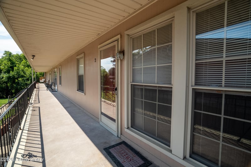 1964 Goldsmith Ln #2, Louisville, KY 40218