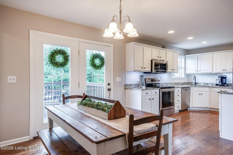 197 Stonecrest Dr, Fisherville, KY 40023