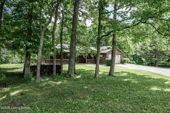 1974 N Grandview Church Rd, Cecilia, KY 42724