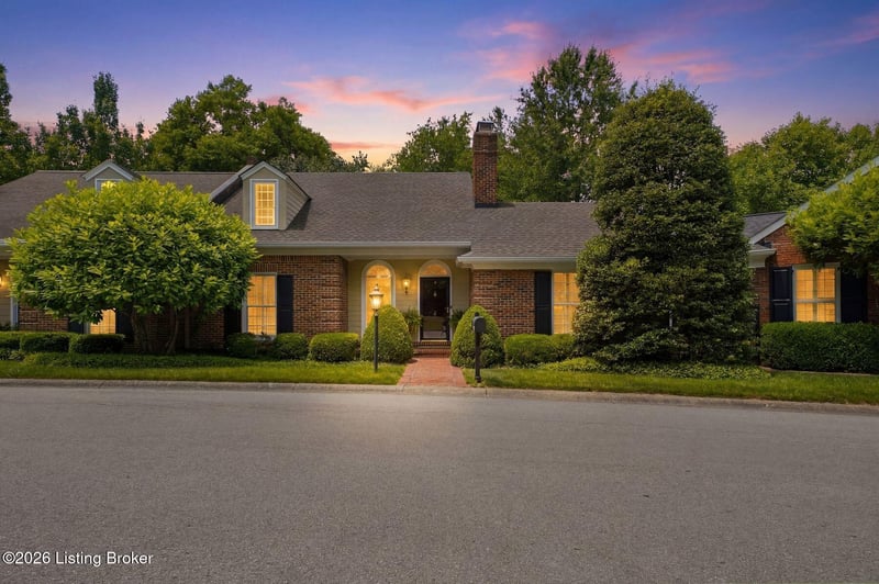 2 Brownsboro Hill Rd, Louisville, KY 40207