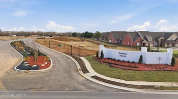 2 Littlecote Ln, Louisville, KY 40245