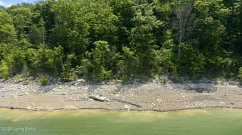 20 Twin Oaks Dr, Mammoth Cave, KY 42259