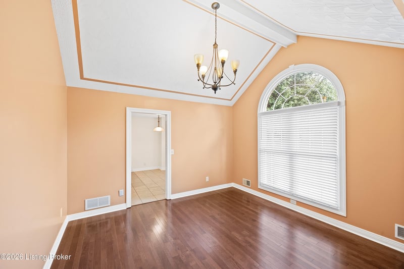 2001 Haven Oak Ct, New Haven, KY 40051