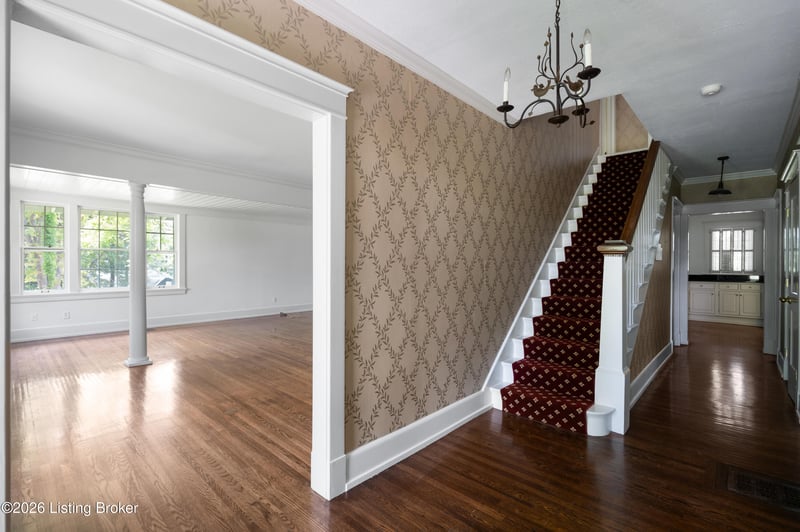 2002 Evergreen Rd, Louisville, KY 40223