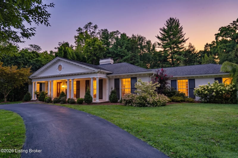 2004 Starmont Rd, Louisville, KY 40207