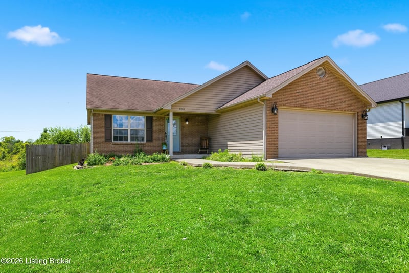 2004 White Oak Dr, Lawrenceburg, KY 40342