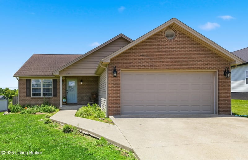 2004 White Oak Dr, Lawrenceburg, KY 40342