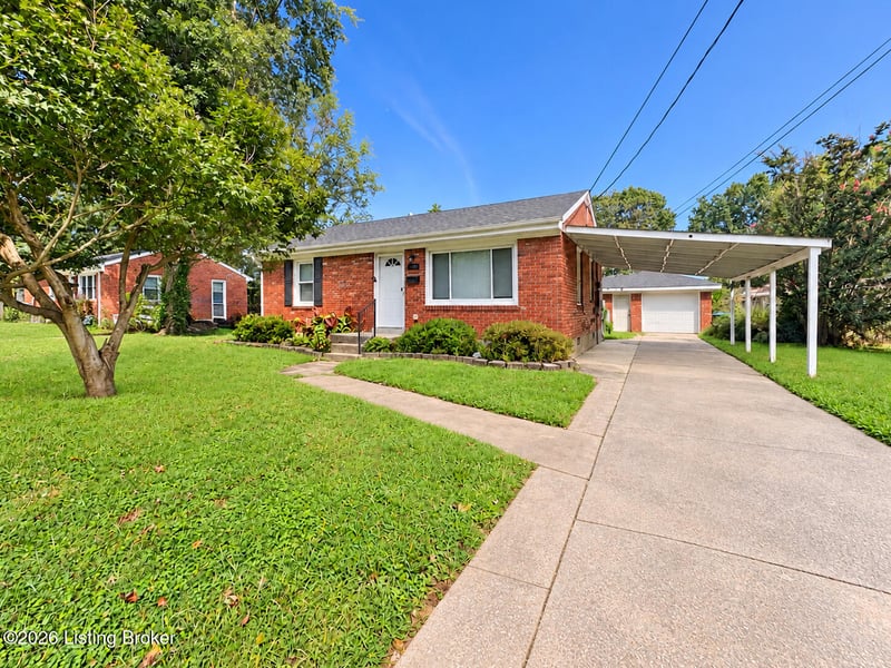 2005 Dixie Garden Dr, Louisville, KY 40272