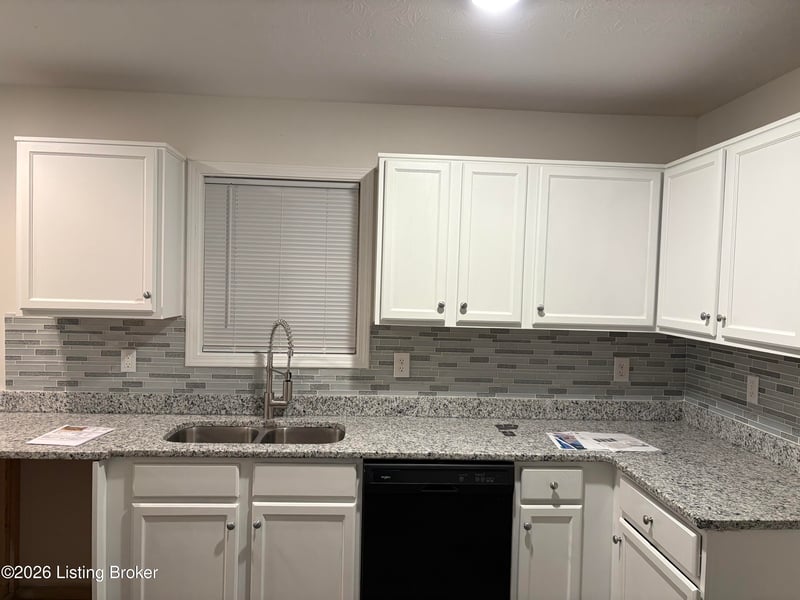 2006 W Market St, Louisville, KY 40203