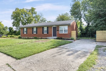 2007 Ayars Ct, Louisville, KY 40218